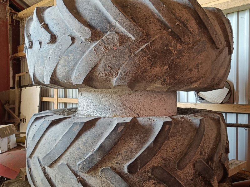 Reifen des Typs Sonstige Tvillinghjul  Front 16.9 R28, Gebrauchtmaschine in Egtved (Bild 1)