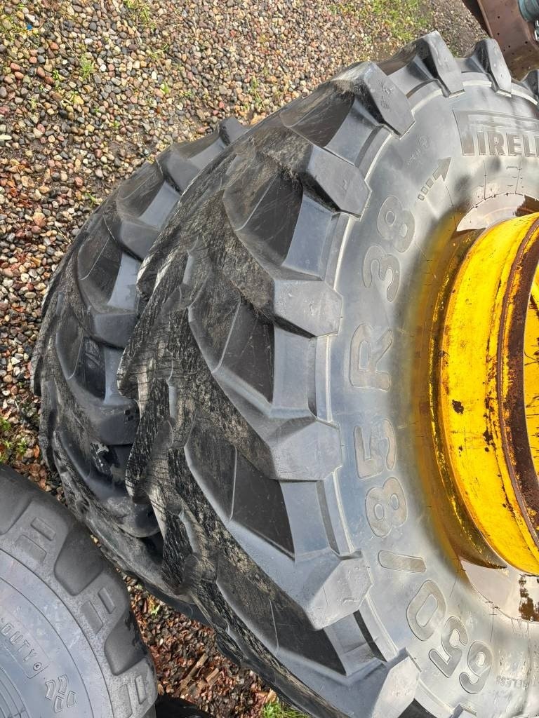 Reifen des Typs Sonstige Tvillinghjul Pirelli 650/58R38, Gebrauchtmaschine in Ribe (Bild 4)