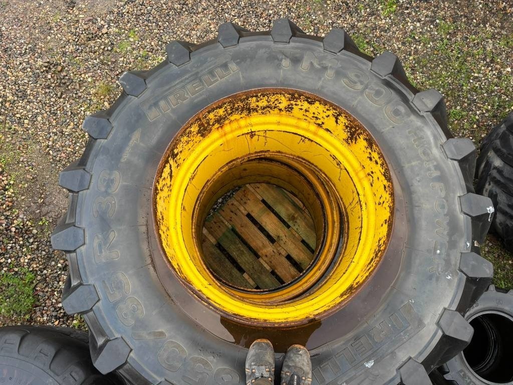 Reifen tipa Sonstige Tvillinghjul Pirelli 650/85R38, Gebrauchtmaschine u Ribe (Slika 3)