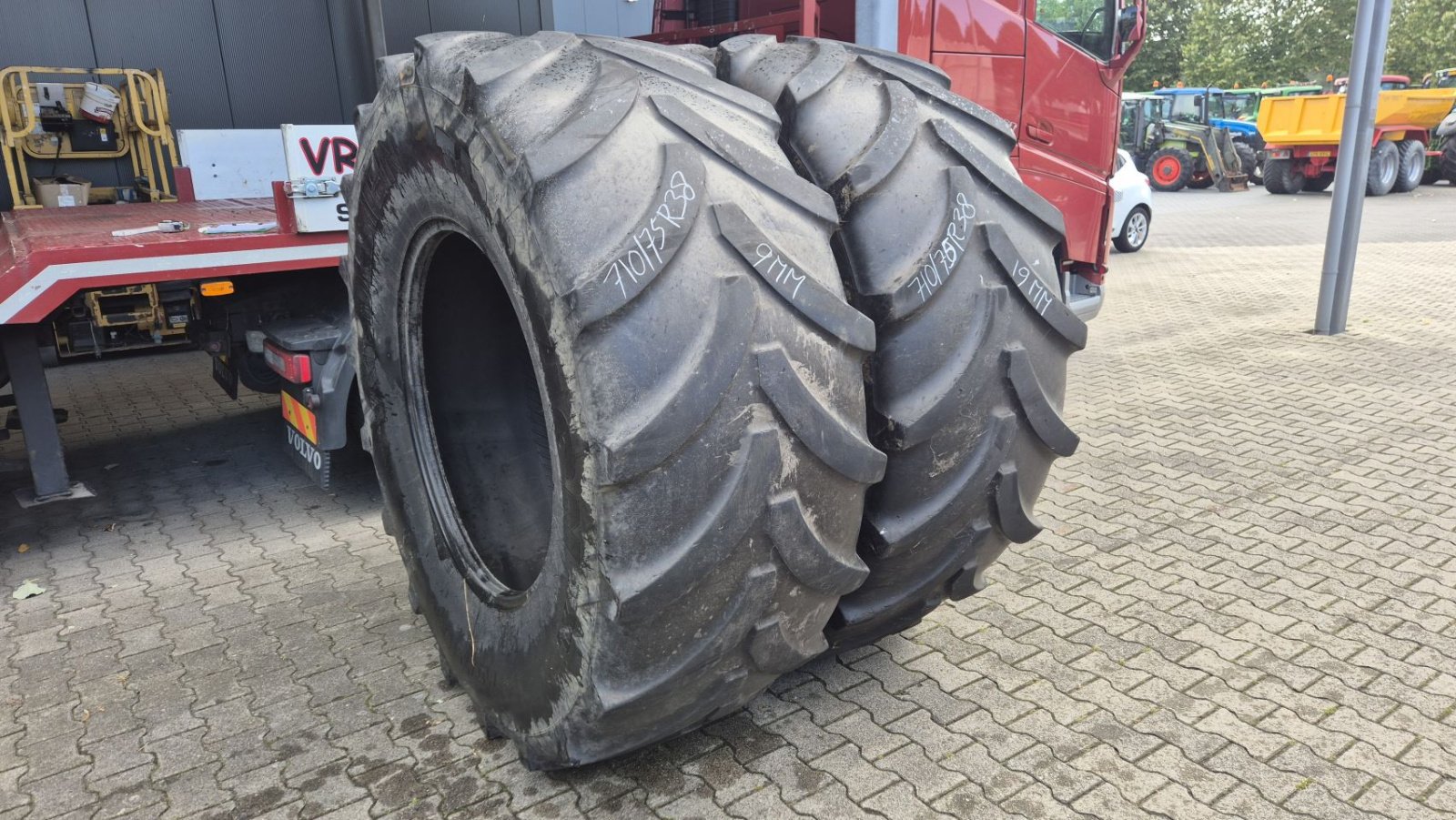 Reifen des Typs Sonstige Vredestein Traxion XXL 710/75R38 banden 9-19mm, Gebrauchtmaschine in Schoonebeek (Bild 1)