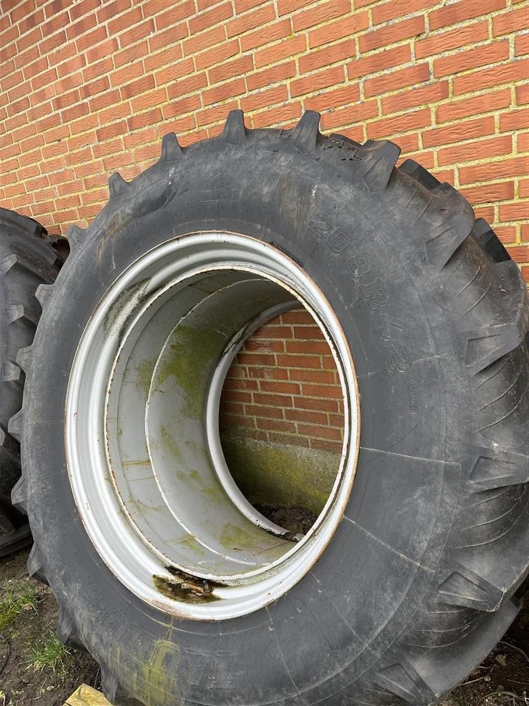 Reifen des Typs Taurus 20.8R42, Gebrauchtmaschine in Ribe (Bild 1)