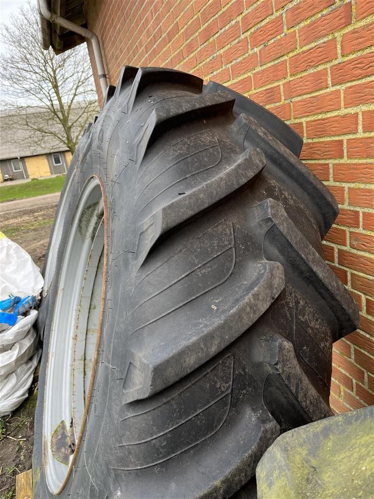 Reifen des Typs Taurus 20.8R42, Gebrauchtmaschine in Ribe (Bild 3)