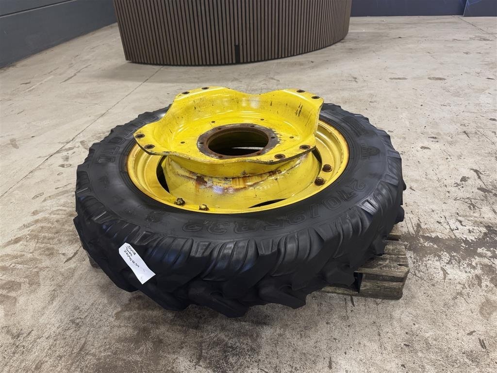 Reifen des Typs Taurus 270/95 R32, Gebrauchtmaschine in Haderup (Bild 3)