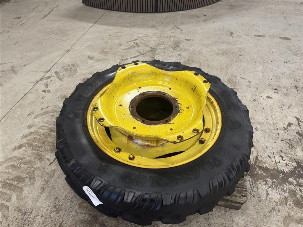 Reifen des Typs Taurus 270/95 R32, Gebrauchtmaschine in Haderup (Bild 4)
