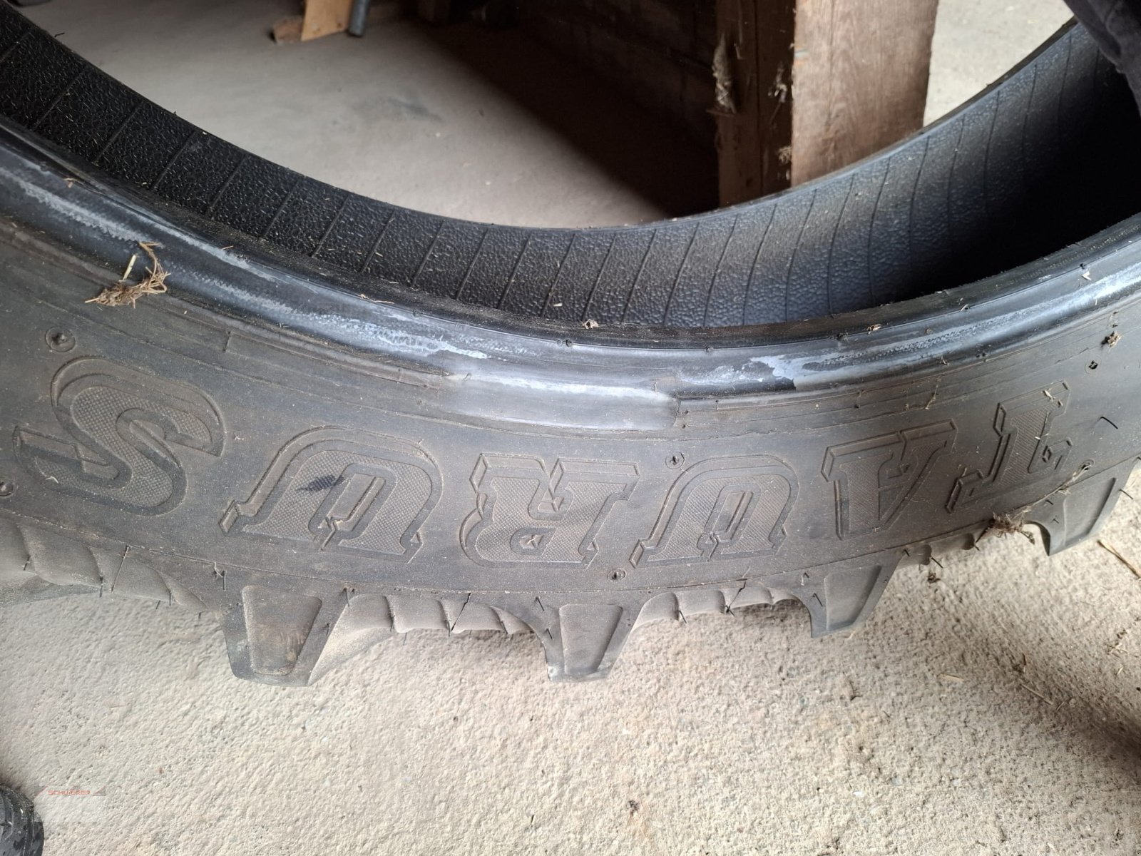 Reifen del tipo Taurus 300/95 R46, Gebrauchtmaschine In Schwandorf (Immagine 1)