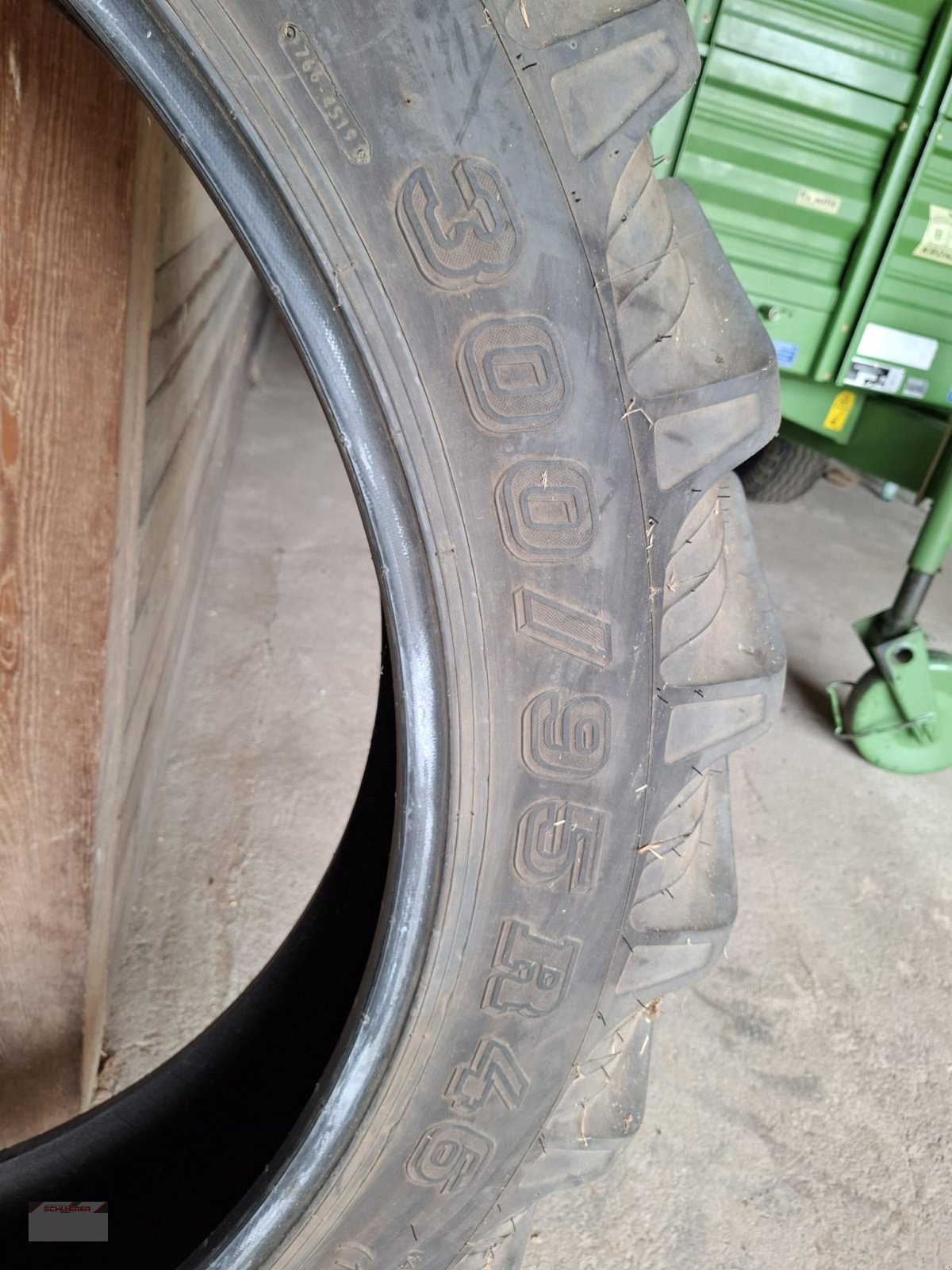 Reifen del tipo Taurus 300/95 R46, Gebrauchtmaschine In Schwandorf (Immagine 2)