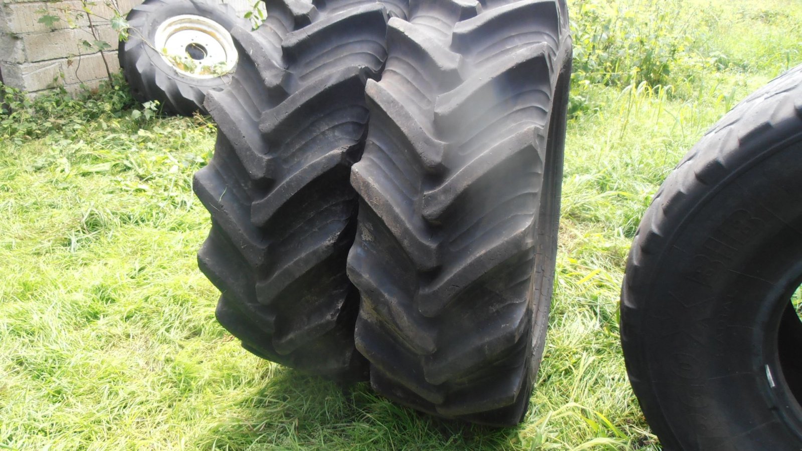 Reifen типа Taurus 360/70R28 Traktordæk, Gebrauchtmaschine в Varde (Фотография 2)