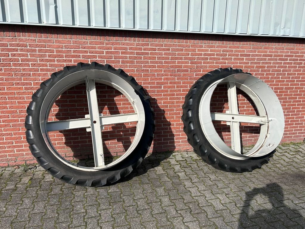 Reifen des Typs Taurus Band, Gebrauchtmaschine in Wierden (Bild 8)