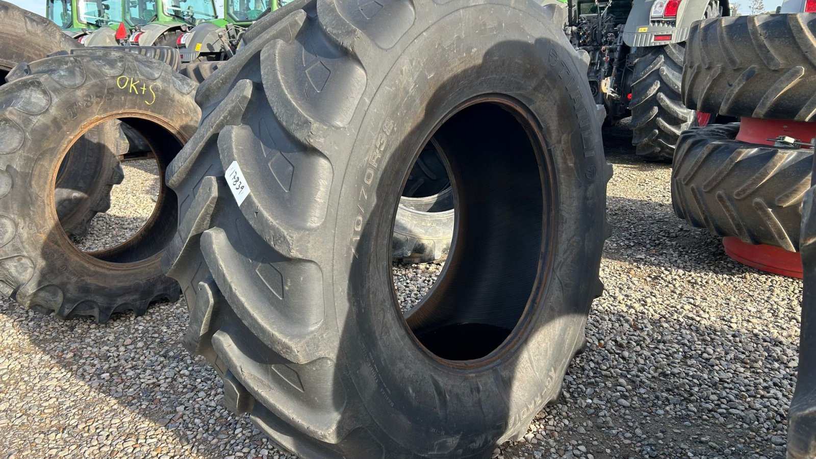 Reifen des Typs Tianli 710/70R38, Gebrauchtmaschine in Rødekro (Bild 1)