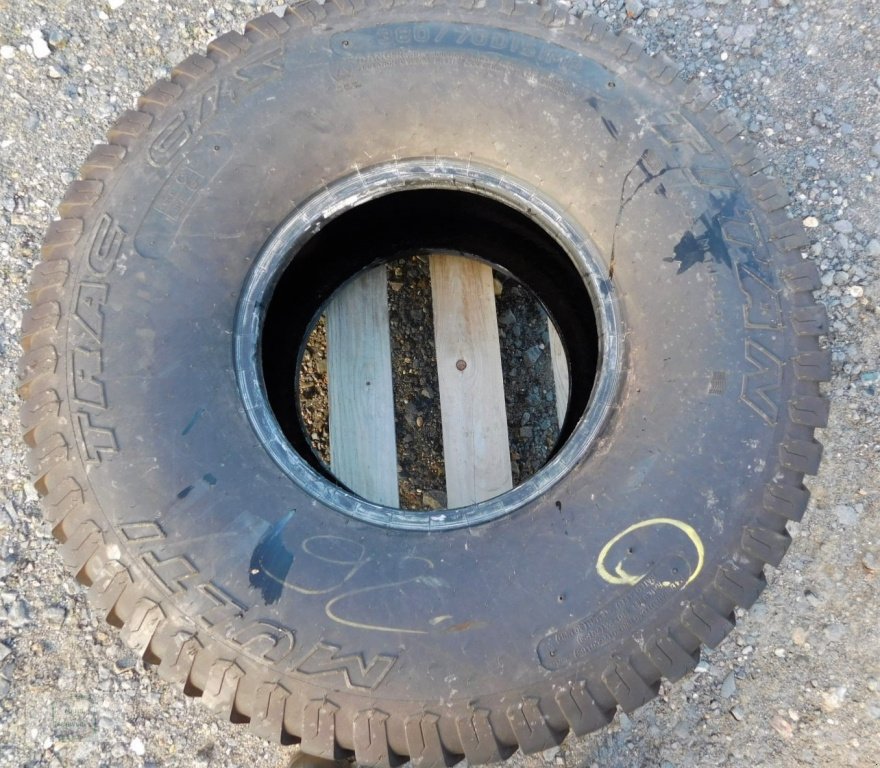 Reifen typu Titan 380/70D15 IMP, Gebrauchtmaschine v Gross-Bieberau (Obrázek 1)