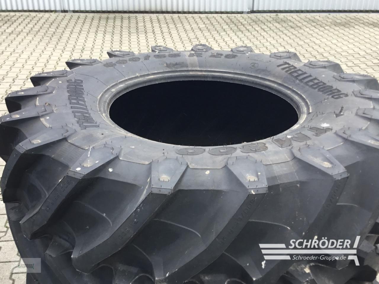 Reifen типа Trelleborg 2X 650/65 R42 NEU, Gebrauchtmaschine в Lastrup (Фотография 4)