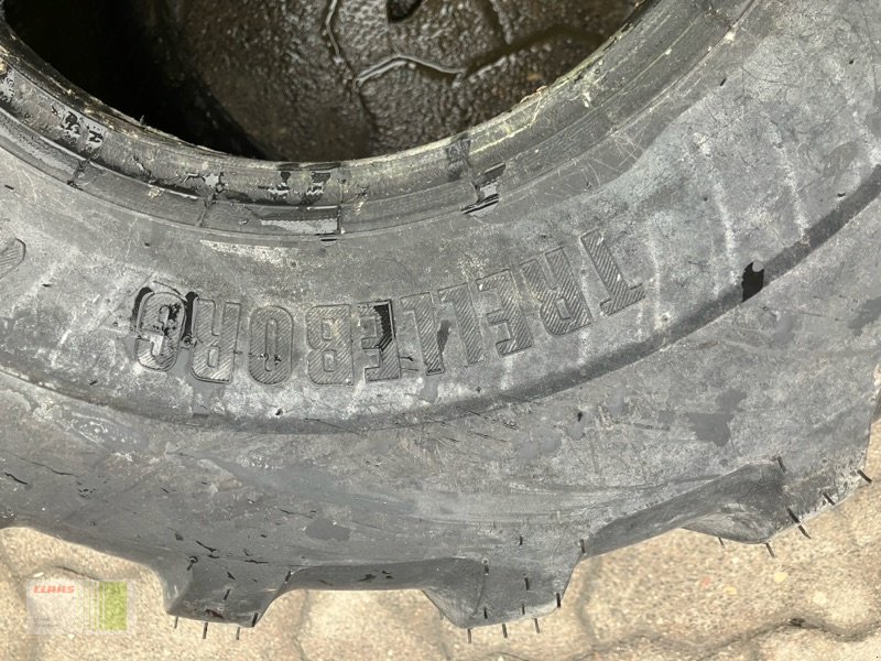 Reifen des Typs Trelleborg 320/60 - 12 IMP, Neumaschine in Risum-Lindholm (Bild 4)