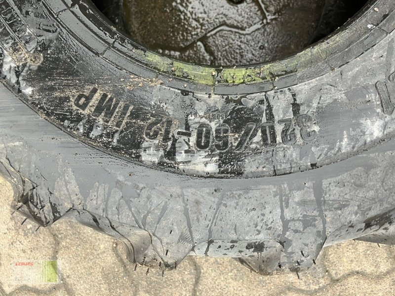 Reifen des Typs Trelleborg 320/60 - 12 IMP, Neumaschine in Risum-Lindholm (Bild 5)