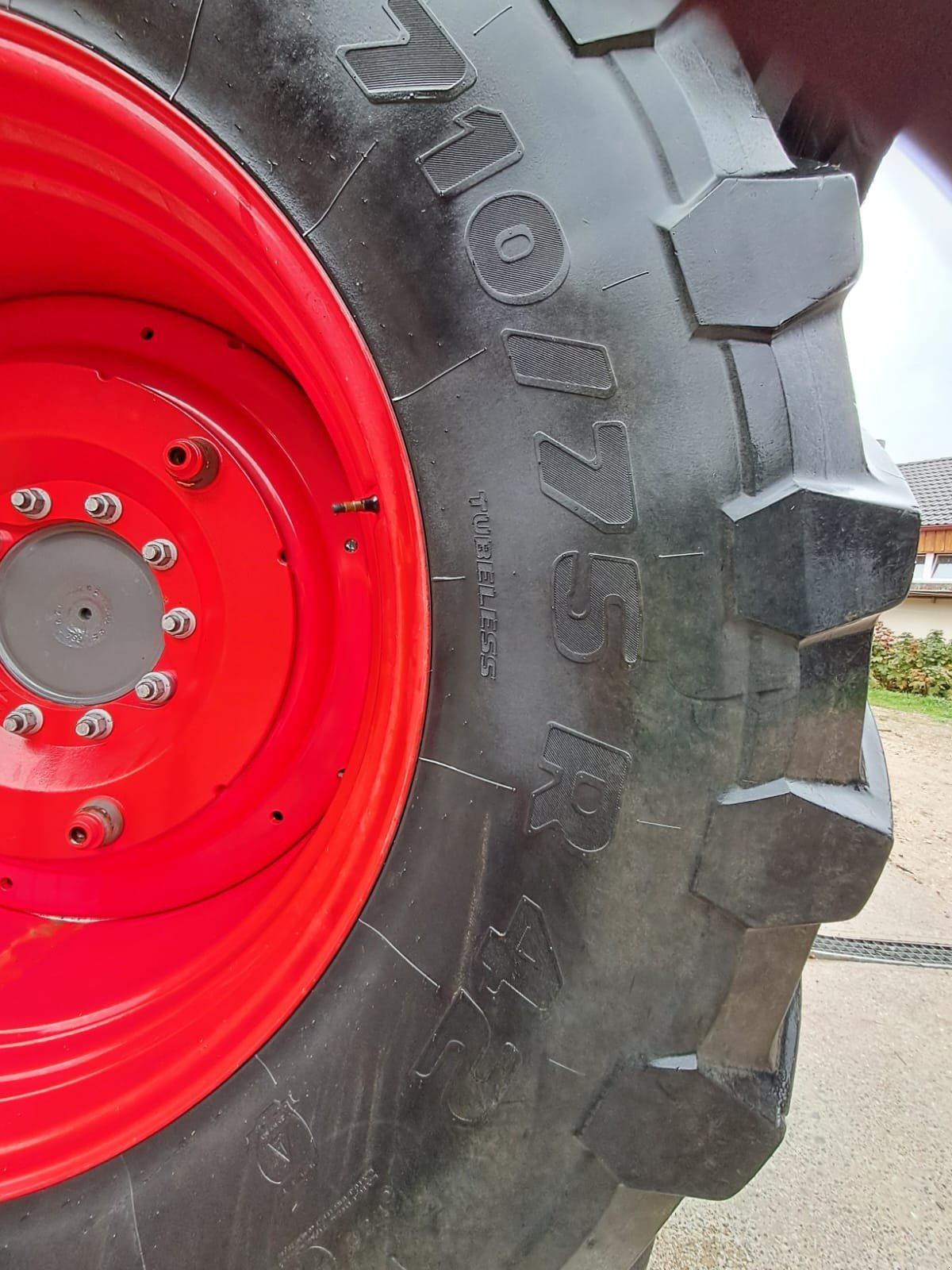 Reifen des Typs Trelleborg 600/70 R34 + 710/75 R42, Gebrauchtmaschine in Langenenslingen (Bild 3)