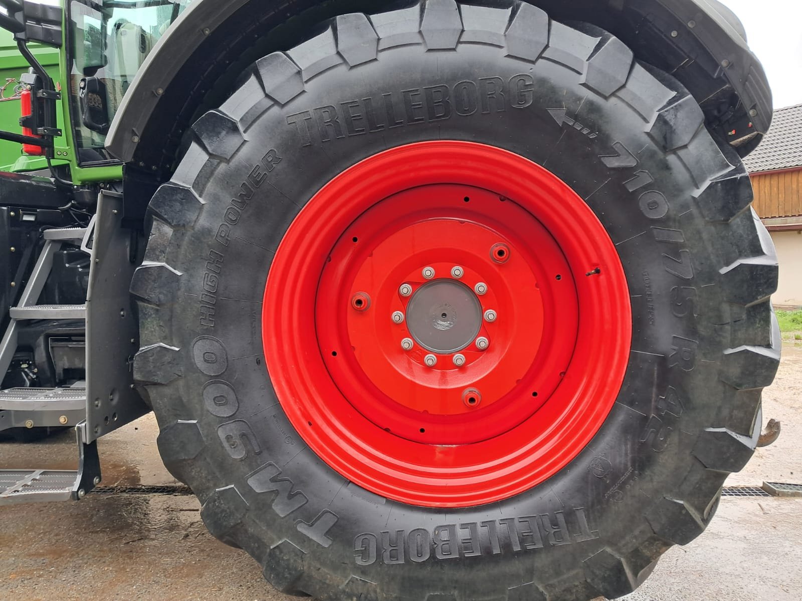 Reifen des Typs Trelleborg 600/70 R34 + 710/75 R42, Gebrauchtmaschine in Langenenslingen (Bild 9)