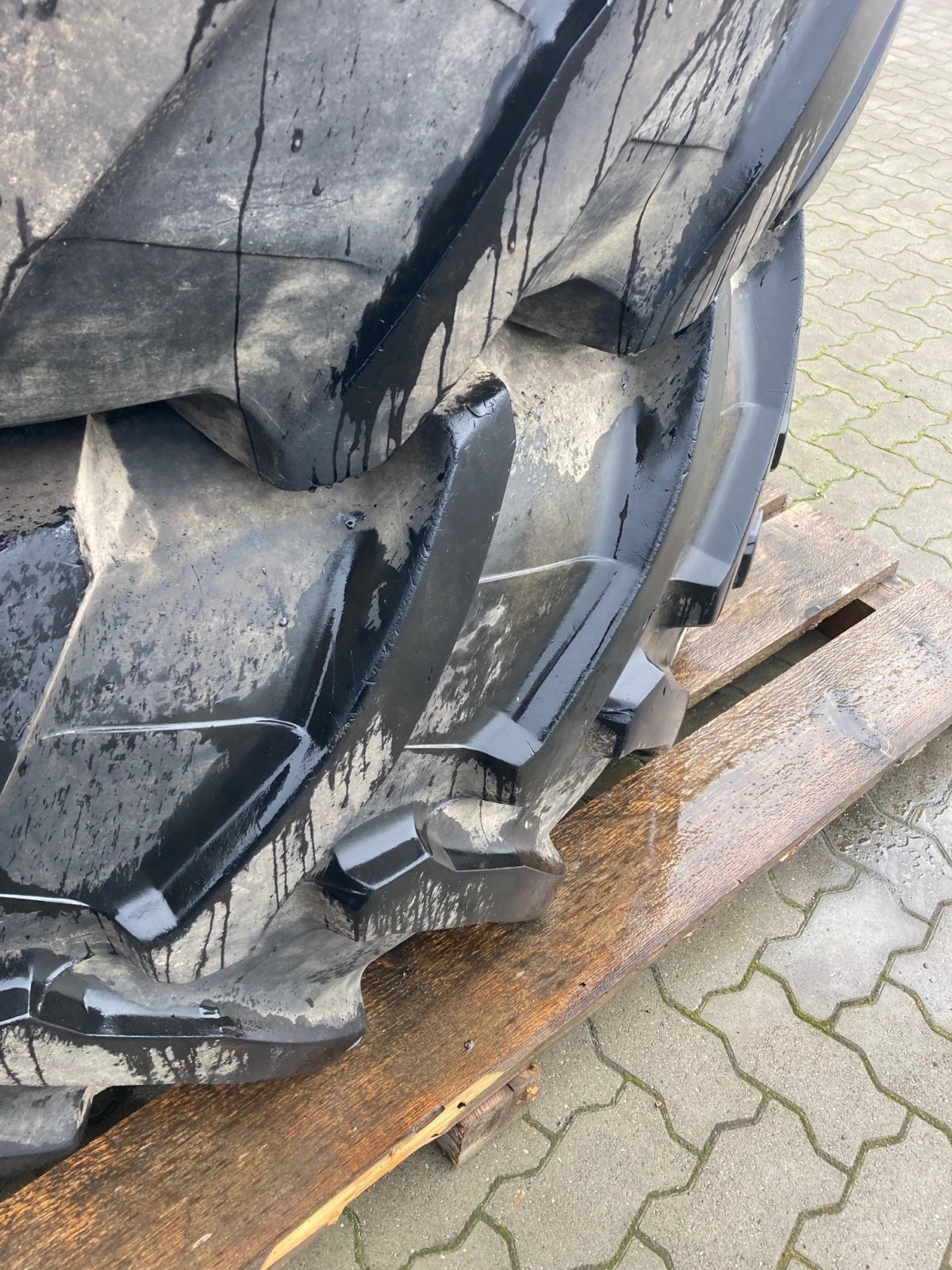 Reifen typu Trelleborg 600/70R30 TB 60% u. 710/70R42, Gebrauchtmaschine w Bevern (Zdjęcie 4)