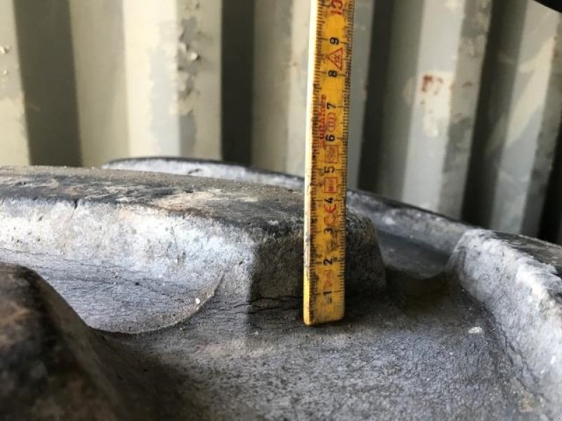 Reifen des Typs Trelleborg 600/70R30 TM900, Gebrauchtmaschine in Give (Bild 4)