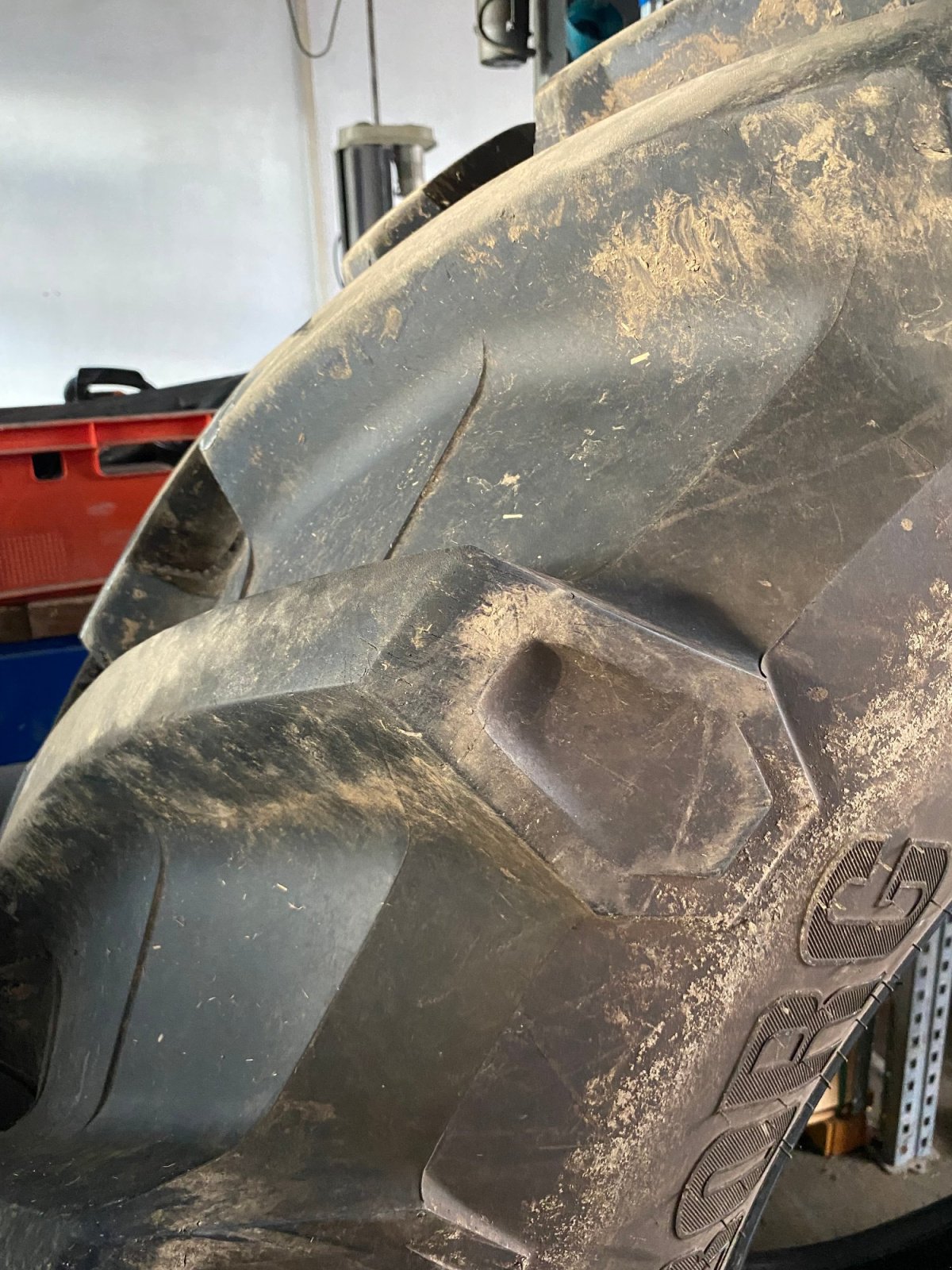 Reifen του τύπου Trelleborg 650/65 R42, Neumaschine σε Griesstätt (Φωτογραφία 3)