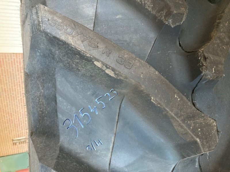 Reifen des Typs Trelleborg 650/75R38 + 600/65R28, Neumaschine in Gadenstedt (Bild 2)