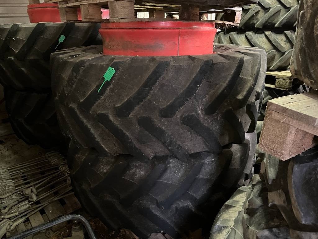 Reifen typu Trelleborg 710/75-42 & 600/70-34, Gebrauchtmaschine v Mern (Obrázek 4)