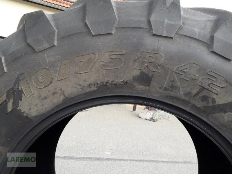 Reifen van het type Trelleborg 710/75 R 42, Gebrauchtmaschine in Langenwetzendorf (Foto 6)