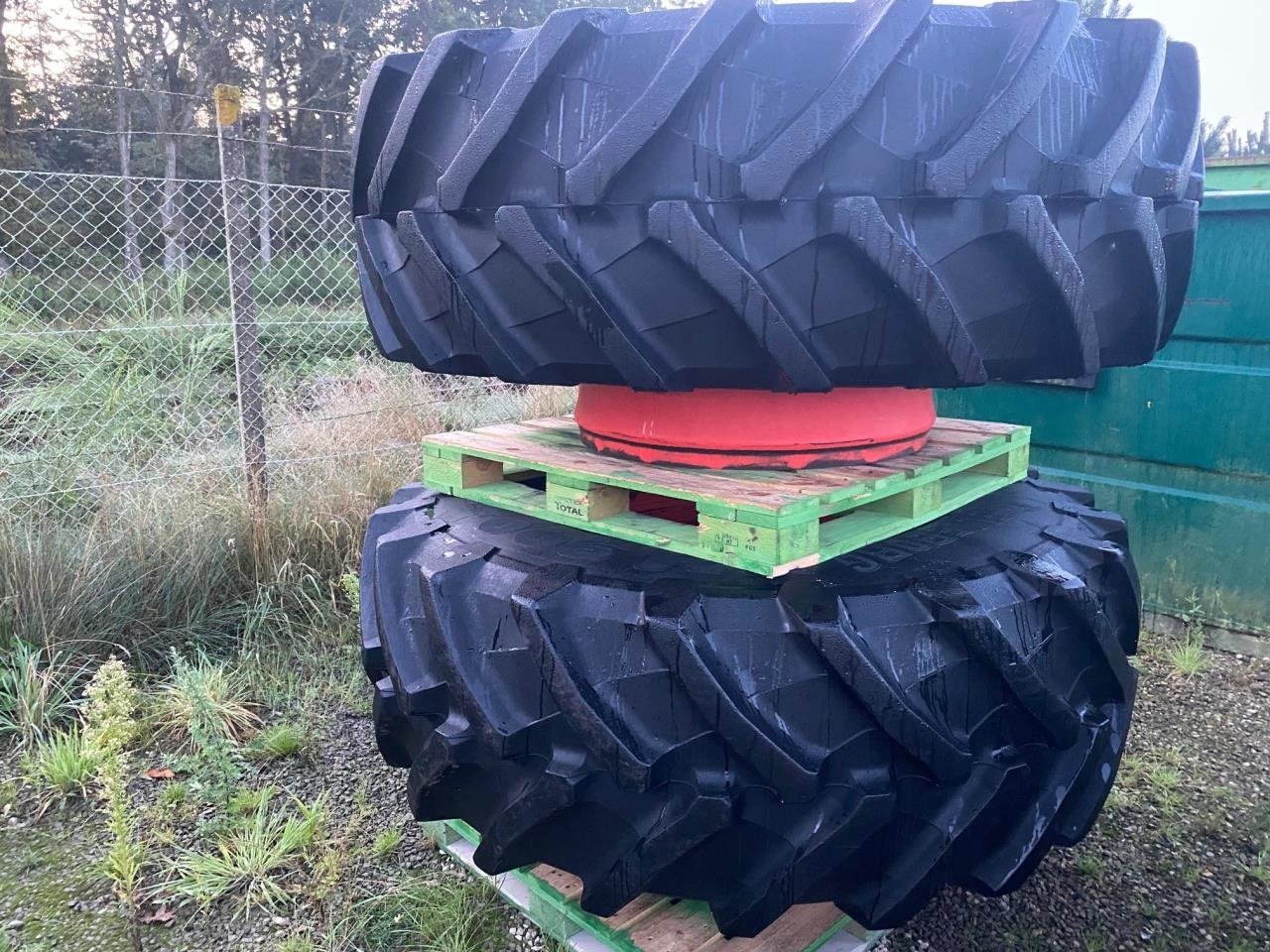 Reifen des Typs Trelleborg TM900 650/85 R38, Gebrauchtmaschine in Tim (Bild 1)