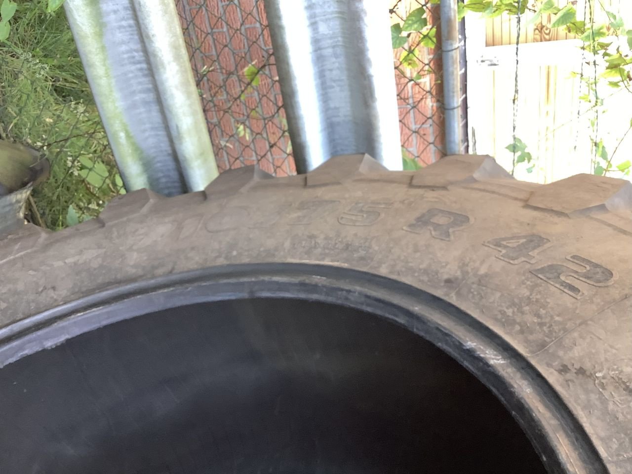 Reifen des Typs Trelleborg Tm900, Gebrauchtmaschine in Vriezenveen (Bild 3)