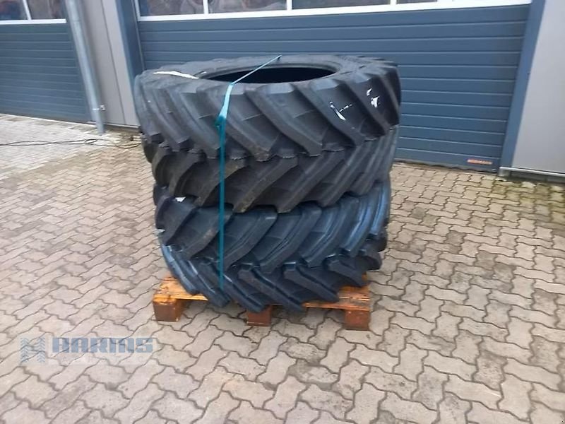 Reifen des Typs Trelleborg Trelleborg 710/60R42 & 600/60 R30 TM 1060 DA WARE, Neumaschine in Sassenholz (Bild 1)