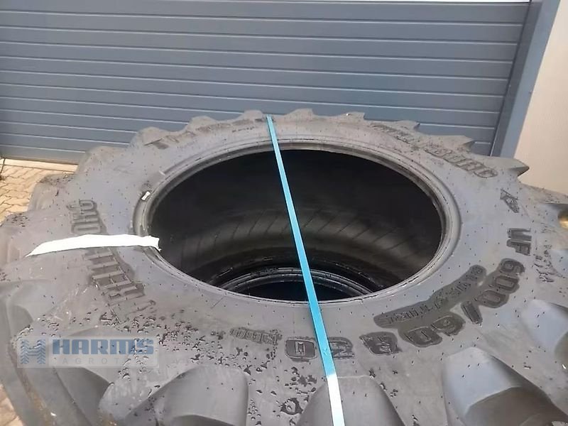 Reifen des Typs Trelleborg Trelleborg 710/60R42 & 600/60 R30 TM 1060 DA WARE, Neumaschine in Sassenholz (Bild 2)