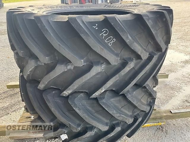 Reifen des Typs Trelleborg VF 710/60 R42 TM1060, Neumaschine in Rohr (Bild 1)