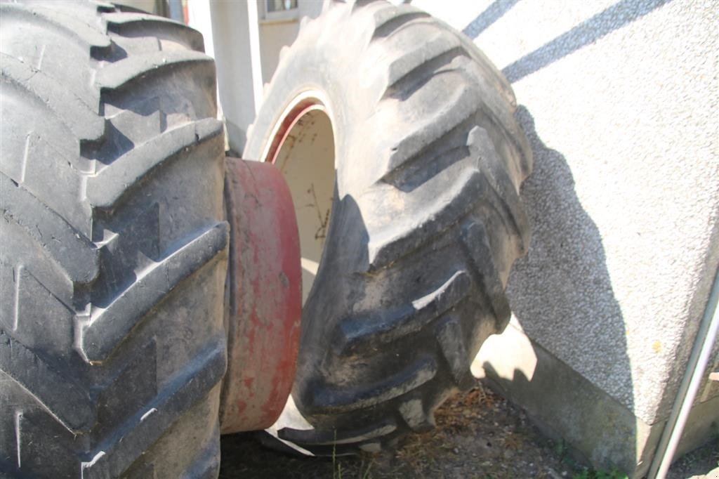 Reifen des Typs Valtra komplet sæt, Gebrauchtmaschine in Høng (Bild 7)