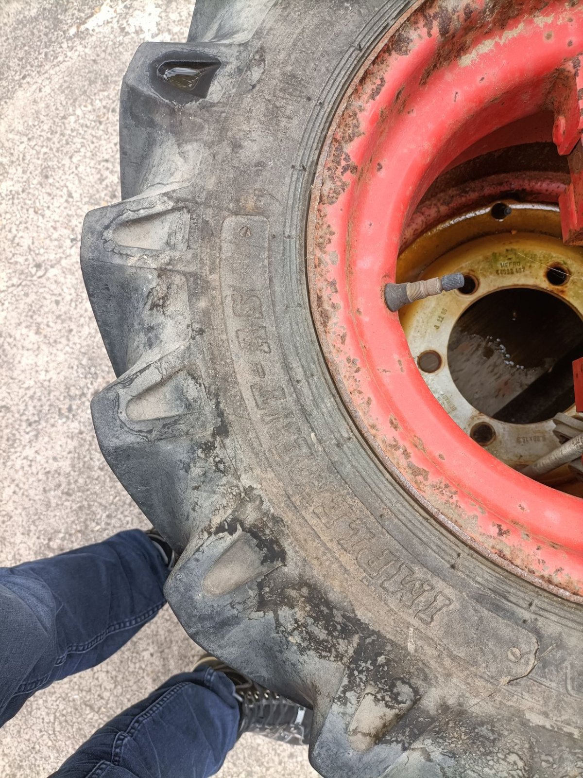 Reifen Türe ait Vredestein 10/75-15.3, Gebrauchtmaschine içinde Wieringerwerf (resim 9)