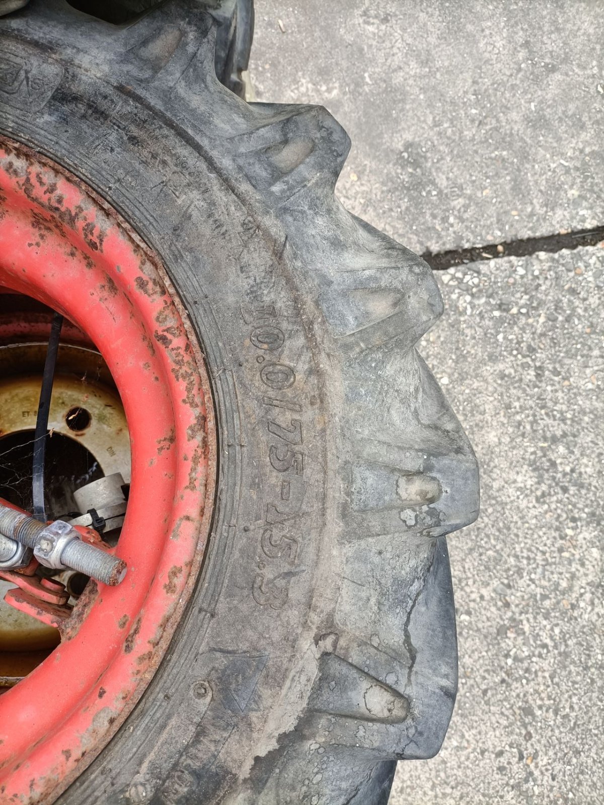 Reifen Türe ait Vredestein 10/75-15.3, Gebrauchtmaschine içinde Wieringerwerf (resim 8)