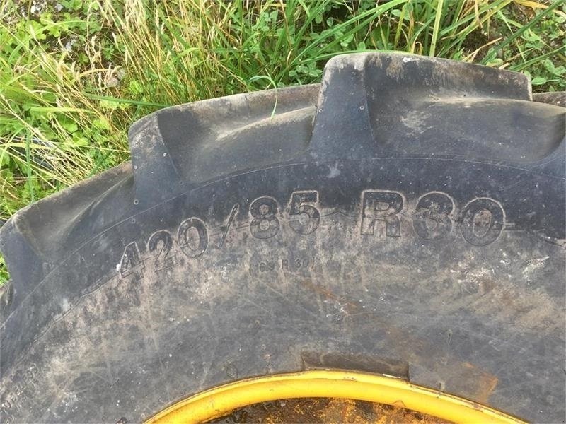 Reifen des Typs Vredestein 420/85-30, Gebrauchtmaschine in Mern (Bild 2)