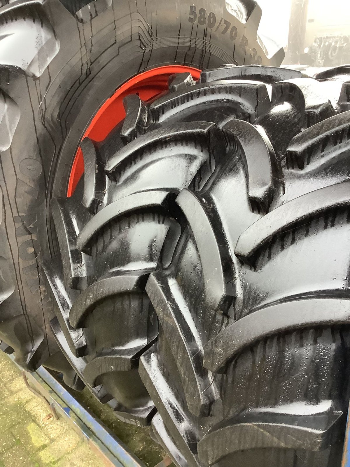 Reifen tipa Vredestein Traxion70, Gebrauchtmaschine u Vriezenveen (Slika 5)