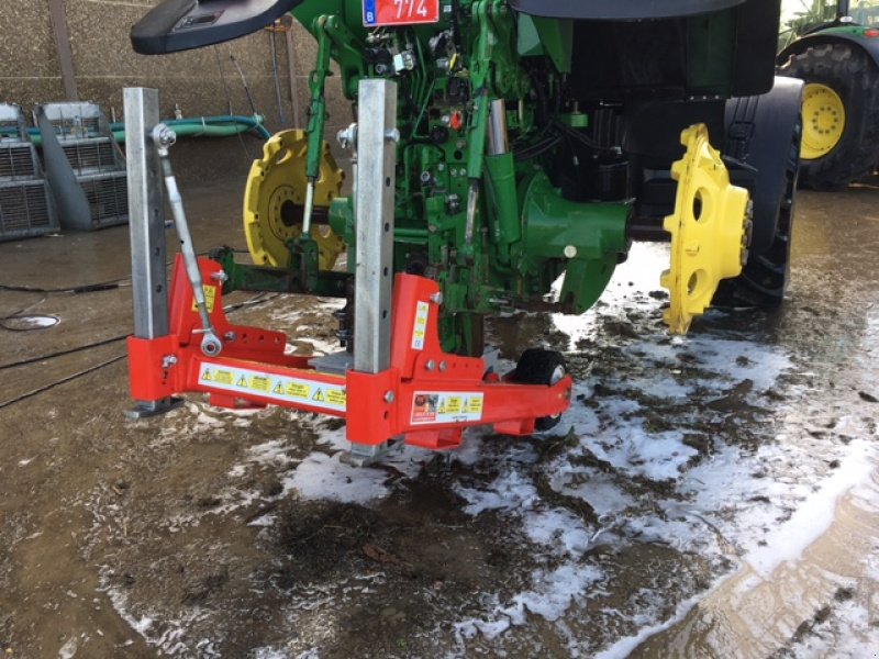 Reifentechnik des Typs Trakjak Euro Pro 12T, Neumaschine in Havelange (Bild 4)