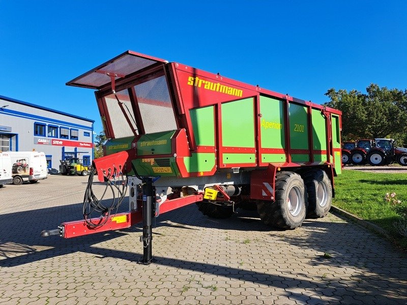 Rollbandwagen του τύπου Strautmann Aperion 2101, Neumaschine σε Gülzow-Prüzen OT Mühlengeez (Φωτογραφία 1)