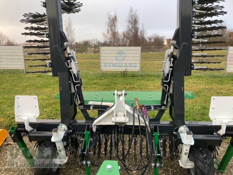 Rollhacke del tipo DicksonKerner Varioroll VR 650, Neumaschine In Friedberg-Derching