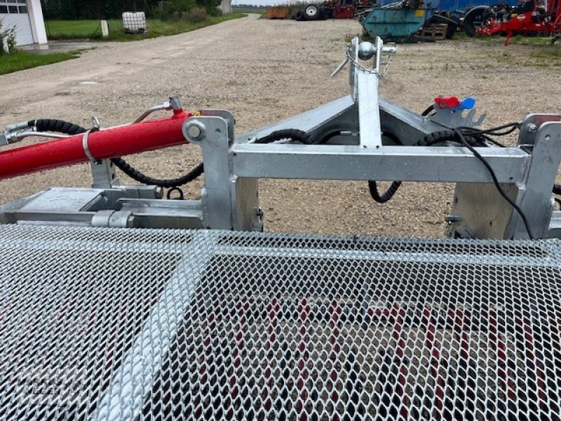 Rollhacke du type Fliegl RLHK2514, Neumaschine en Berching (Photo 14)