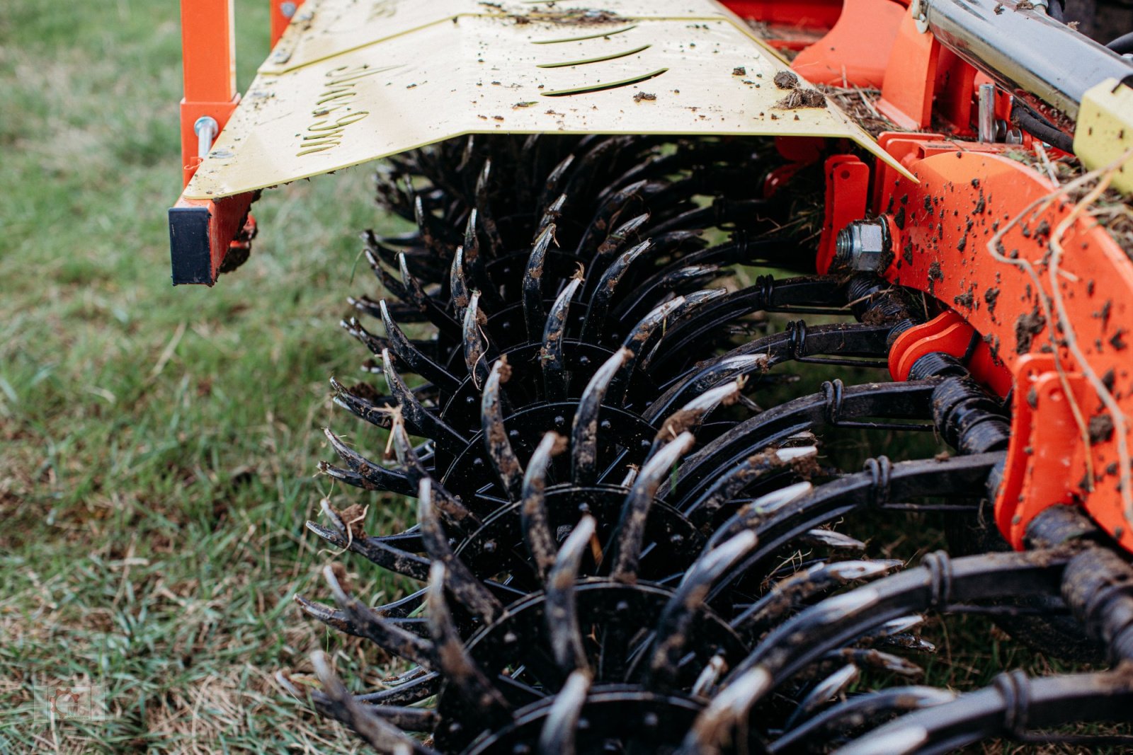 Rollhacke типа Jar-Met 9m Rollhacke Rotorstriegel Rollstriegel 900, Neumaschine в Tiefenbach (Фотография 9)