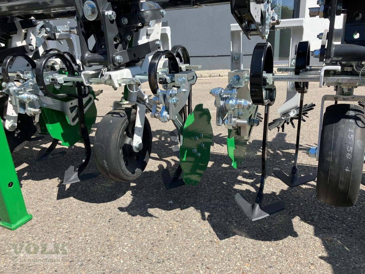 Rollhacke of the type Kerner Variofield V 630, Neumaschine in Friedberg-Derching (Picture 4)