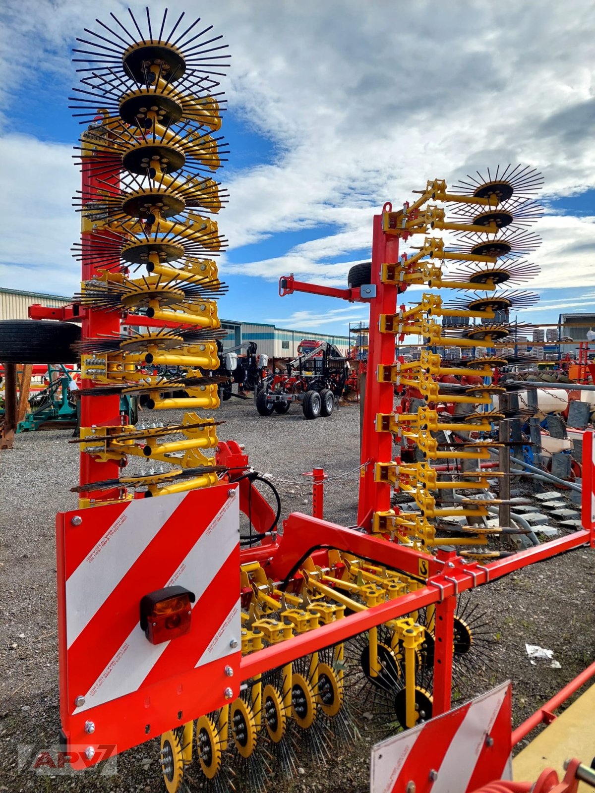 Rotorstriegel des Typs APV RH 600 M1, Gebrauchtmaschine in Hötzelsdorf (Bild 3)