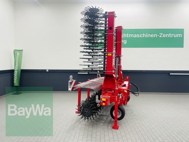 Rotorstriegel of the type Pöttinger ROTOCARE V 6600, Gebrauchtmaschine in Manching (Picture 4)