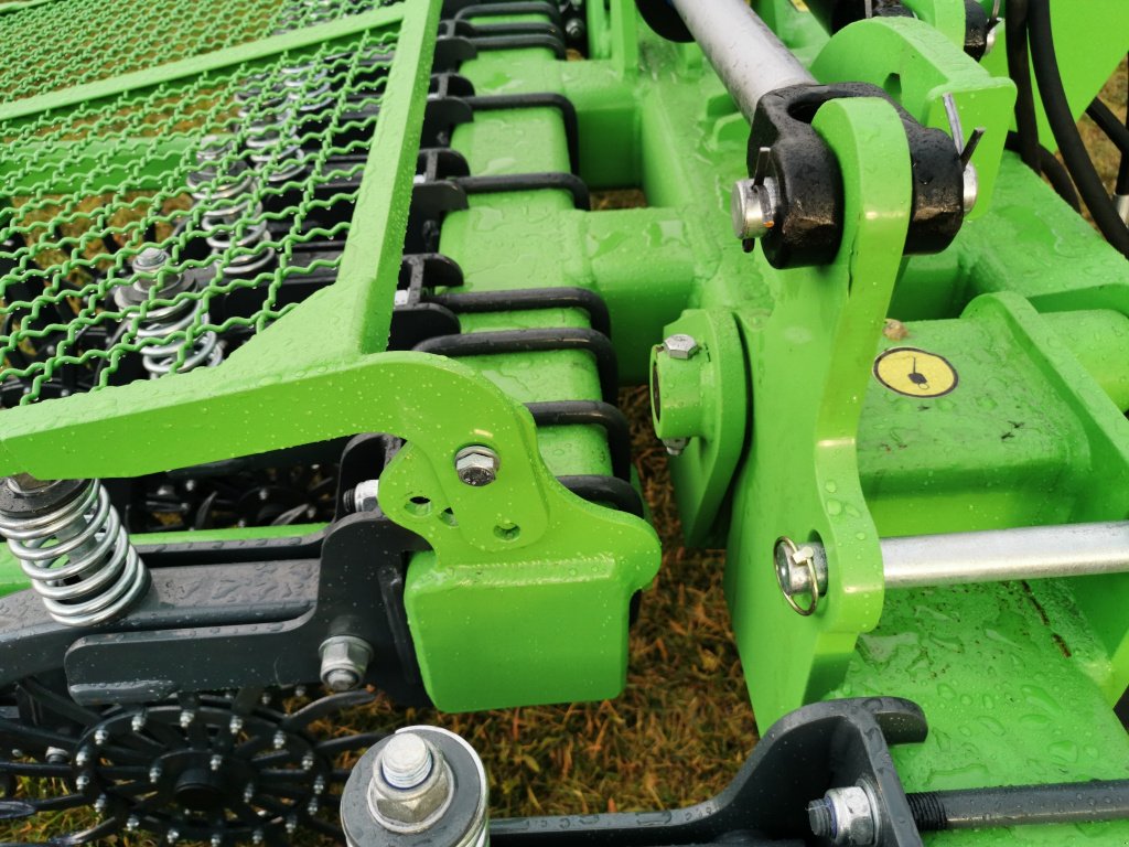 Rotorstriegel des Typs Sonstige 6,10m, Neumaschine in Waldburg (Bild 12)