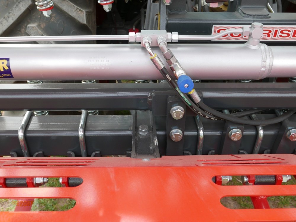 Rotorstriegel des Typs Sonstige Madara Sunrise Rollhacke 5,8 m, Rollstriegel (Lagermaschine), Neumaschine in Ditzingen (Bild 7)