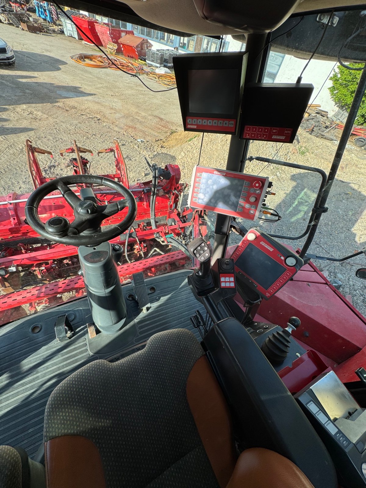 Rübenroder des Typs Grimme Maxtron 620, Gebrauchtmaschine in Reinsdorf (Bild 3)