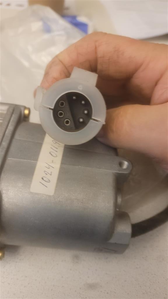 Rübenroder от тип Holmer Stellmotor Holmer 1024-011990, Gebrauchtmaschine в Assens (Снимка 4)