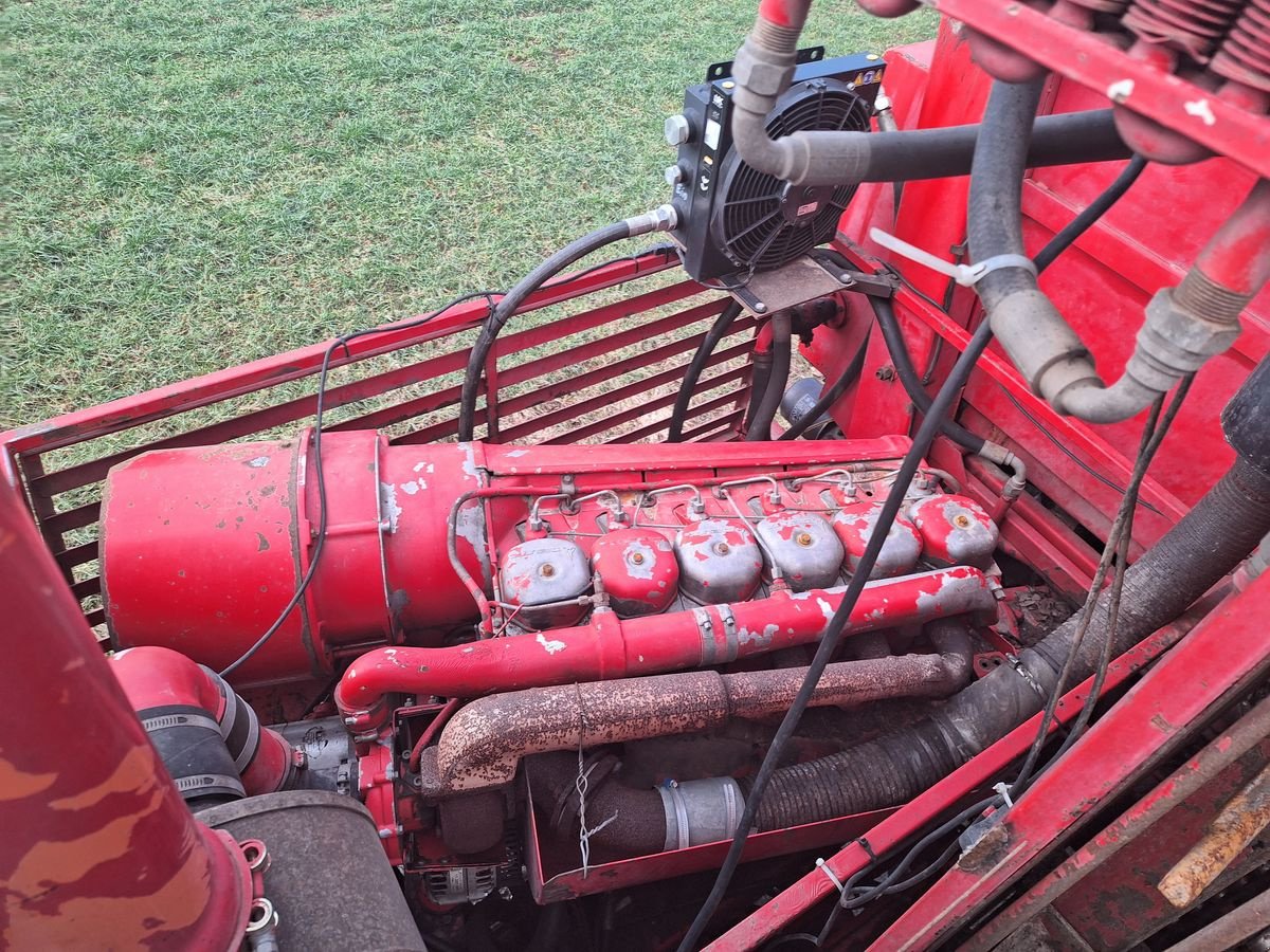 Rübenvollernter des Typs Italo Svizzera HM 2160 id, Gebrauchtmaschine in Burgkirchen (Bild 10)