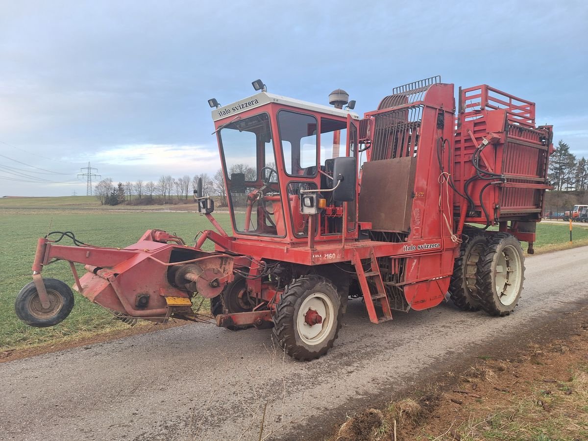 Rübenvollernter des Typs Italo Svizzera HM 2160 id, Gebrauchtmaschine in Burgkirchen (Bild 1)