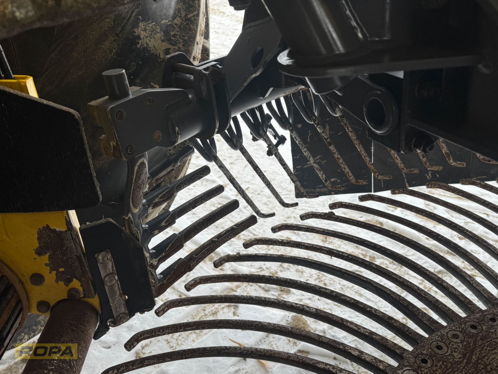 Rübenvollernter от тип ROPA Tiger 6S, Gebrauchtmaschine в Herrngiersdorf (Снимка 12)